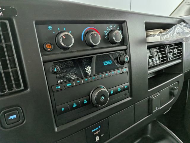 Used 2024 GMC Savana 2500 w/ Driver Convenience Package RWD image 20