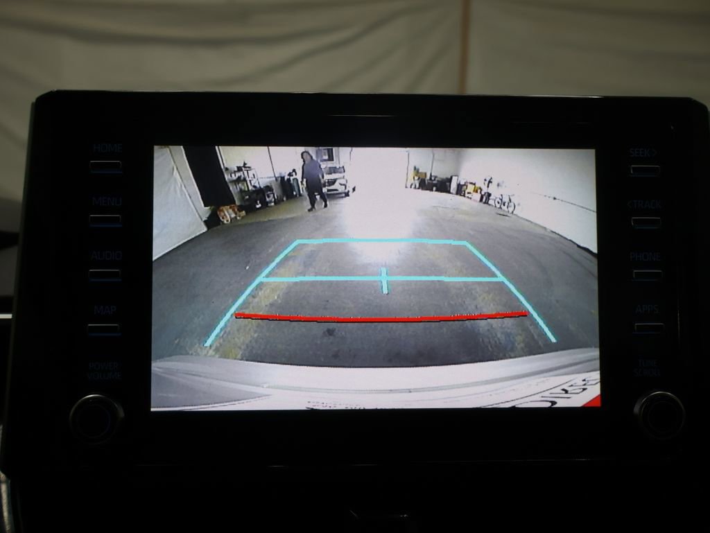 Used 2020 Toyota Corolla LE image 28