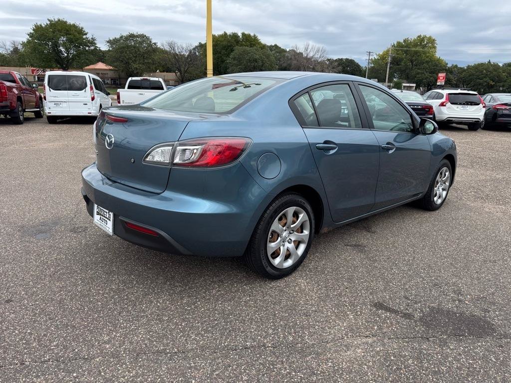 Used 2011 MAZDA MAZDA3 i Sport FWD image 4