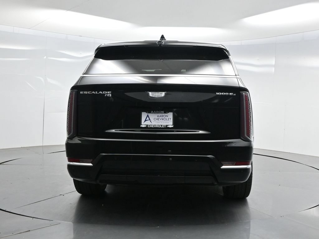 Used 2025 Cadillac Escalade IQ Luxury 2 w/ LPO, Premium Carpet Package AWD/4WD image 31