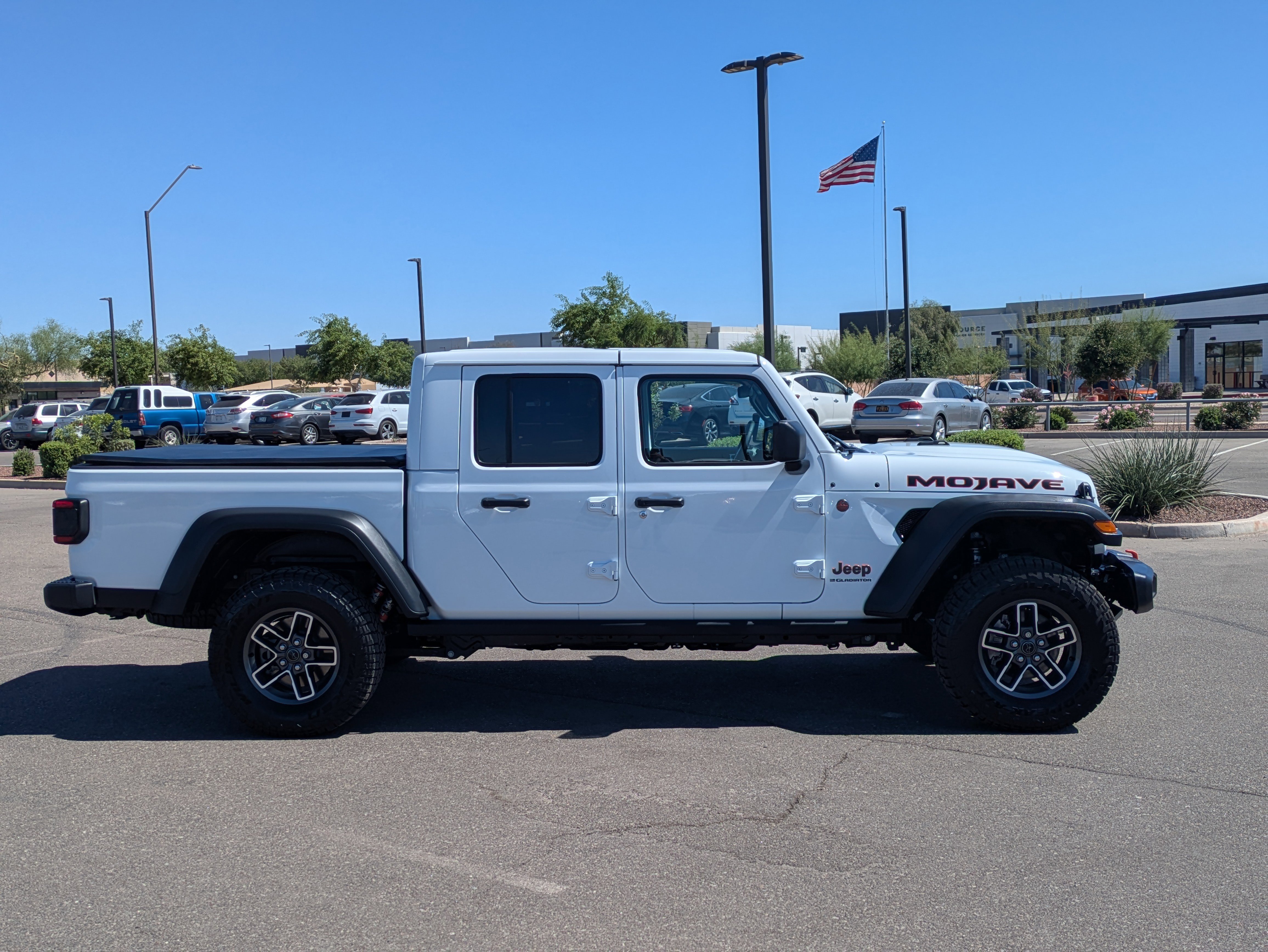 Used 2025 Jeep Gladiator Mojave image 6