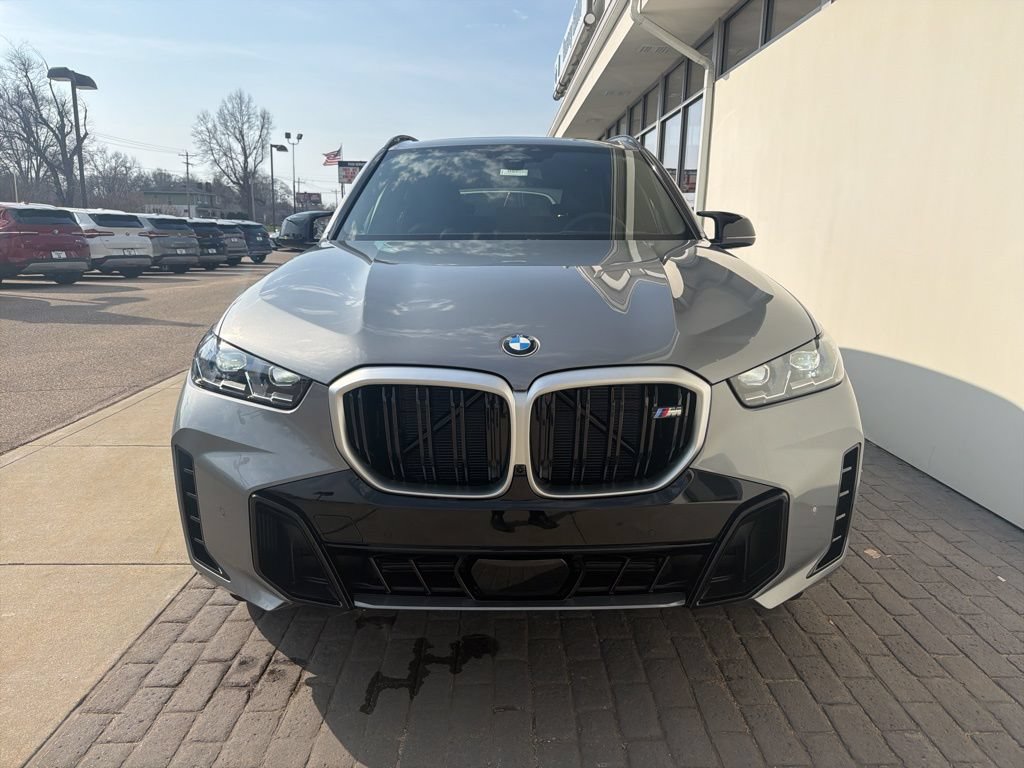 New 2026 BMW X5 M60i w/ Climate Comfort Package AWD/4WD image 2