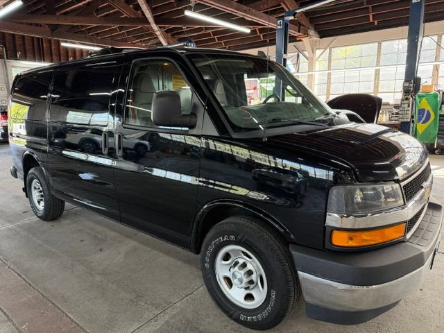 Used 2019 Chevrolet Express 2500 w/ Driver Convenience Package RWD image 5