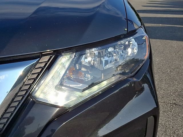 Used 2020 Nissan Rogue SV AWD/4WD image 9