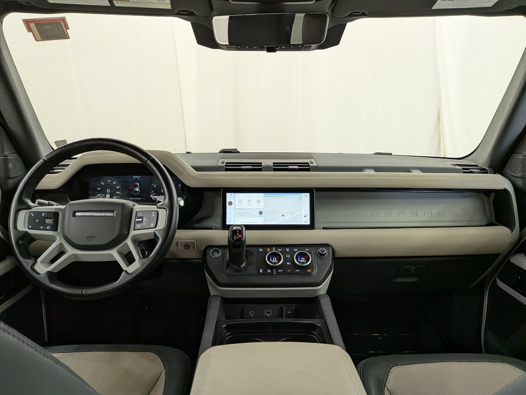 Used 2022 Land Rover Defender 110 X-Dynamic SE AWD/4WD image 13