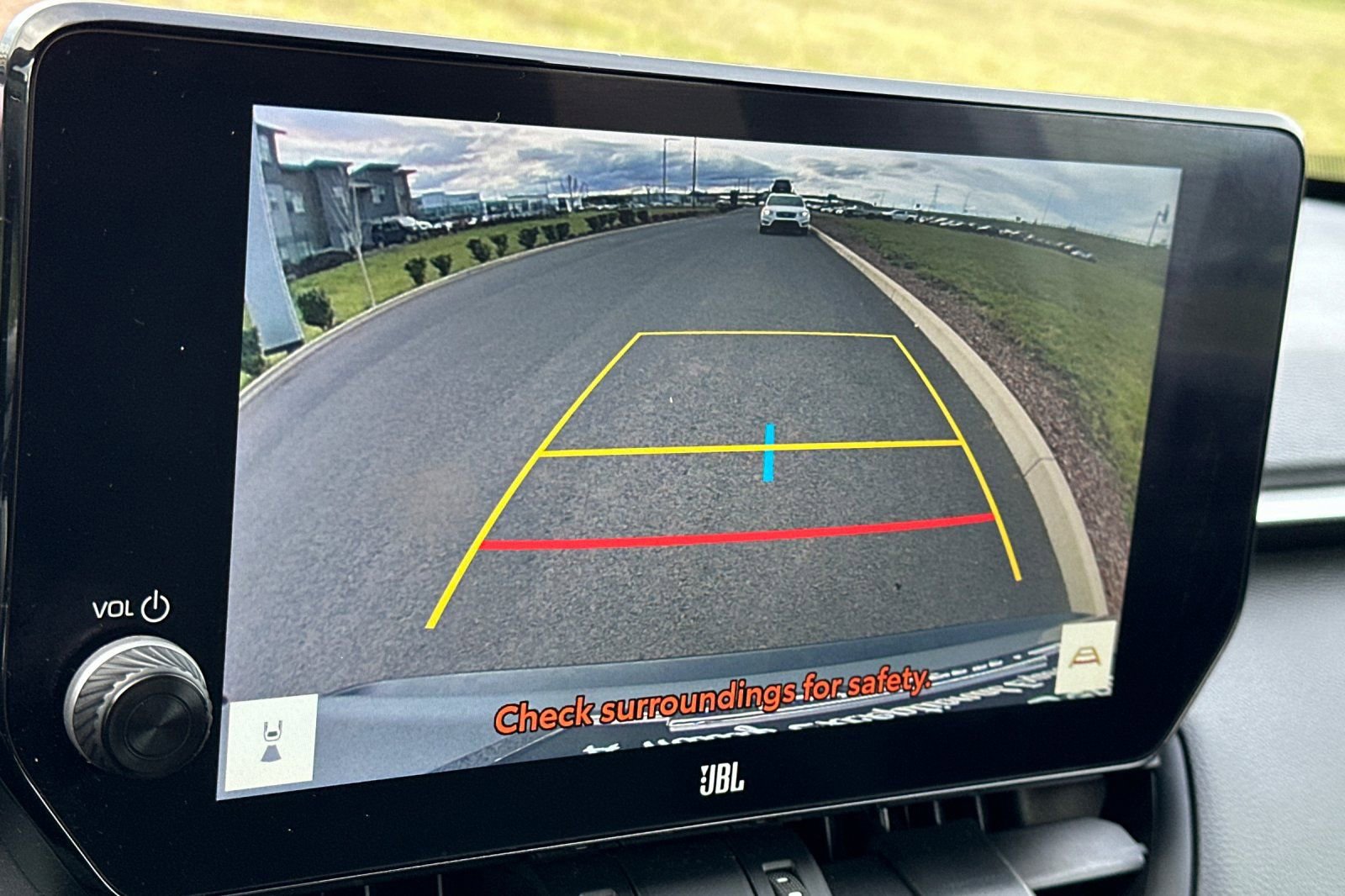 Used 2023 Toyota RAV4 XLE Premium image 21