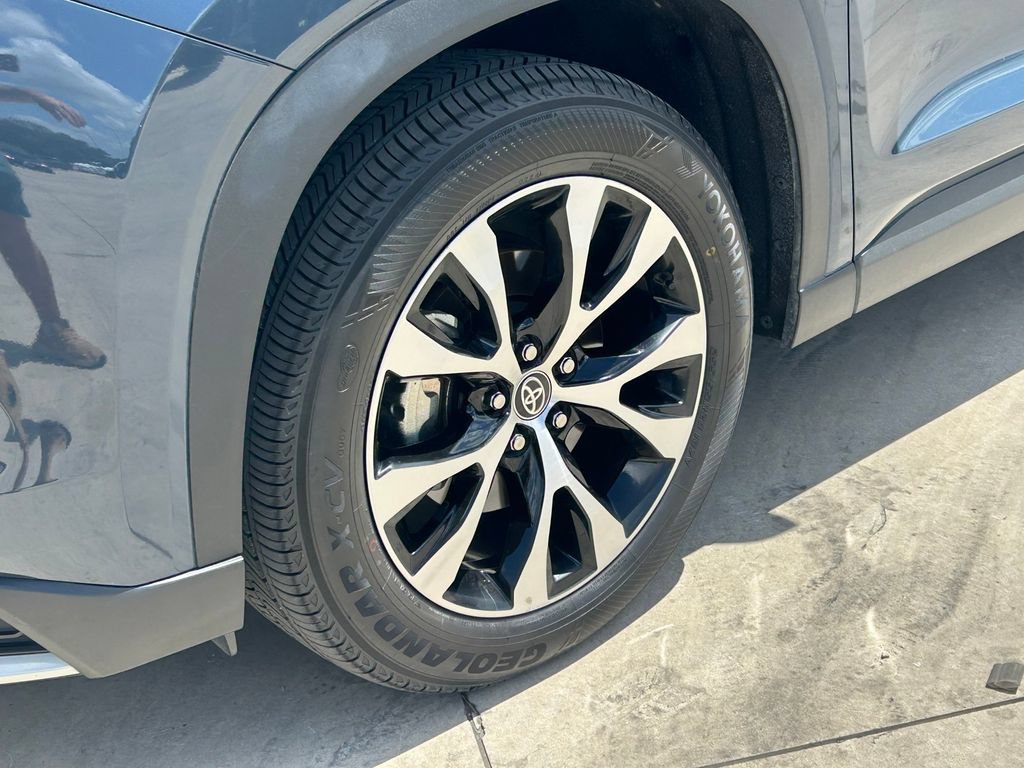 Certified 2024 Toyota Grand Highlander AWD Hybrid image 9