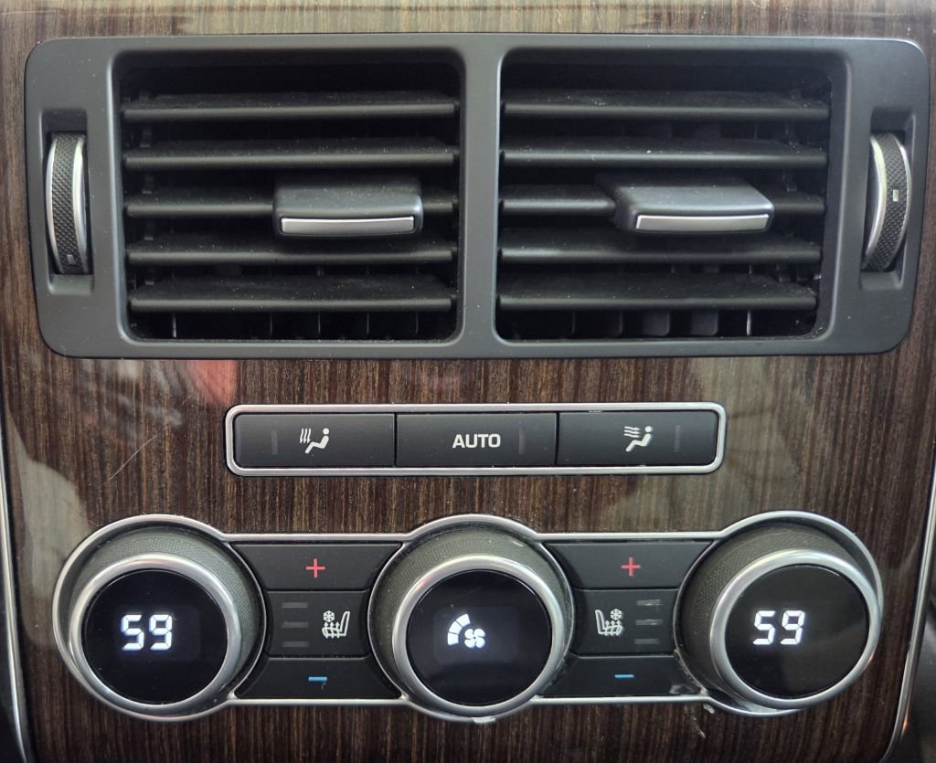 Used 2016 Land Rover Range Rover Sport Autobiography image 17