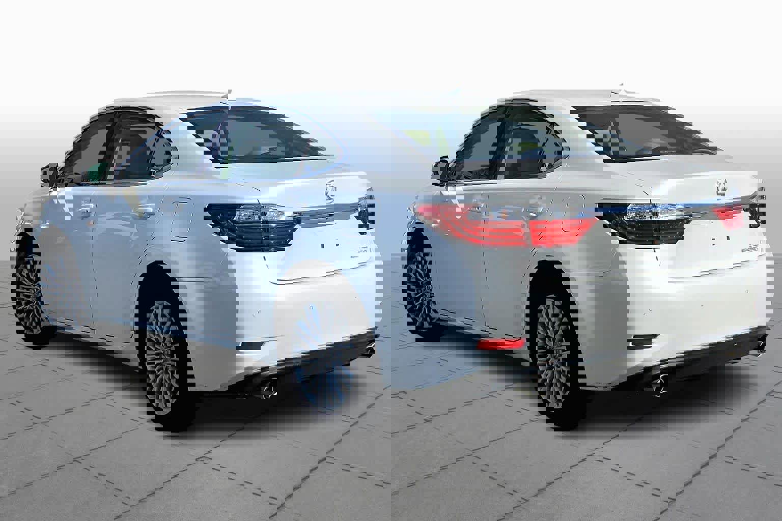 Used 2013 Lexus ES 350 w/ Luxury Pkg image 12