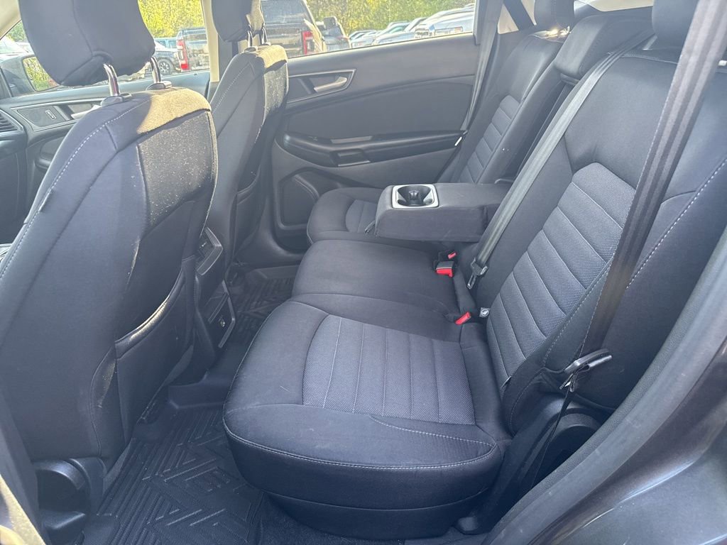 Used 2016 Ford Edge SE w/ Cargo Accessory Package image 6