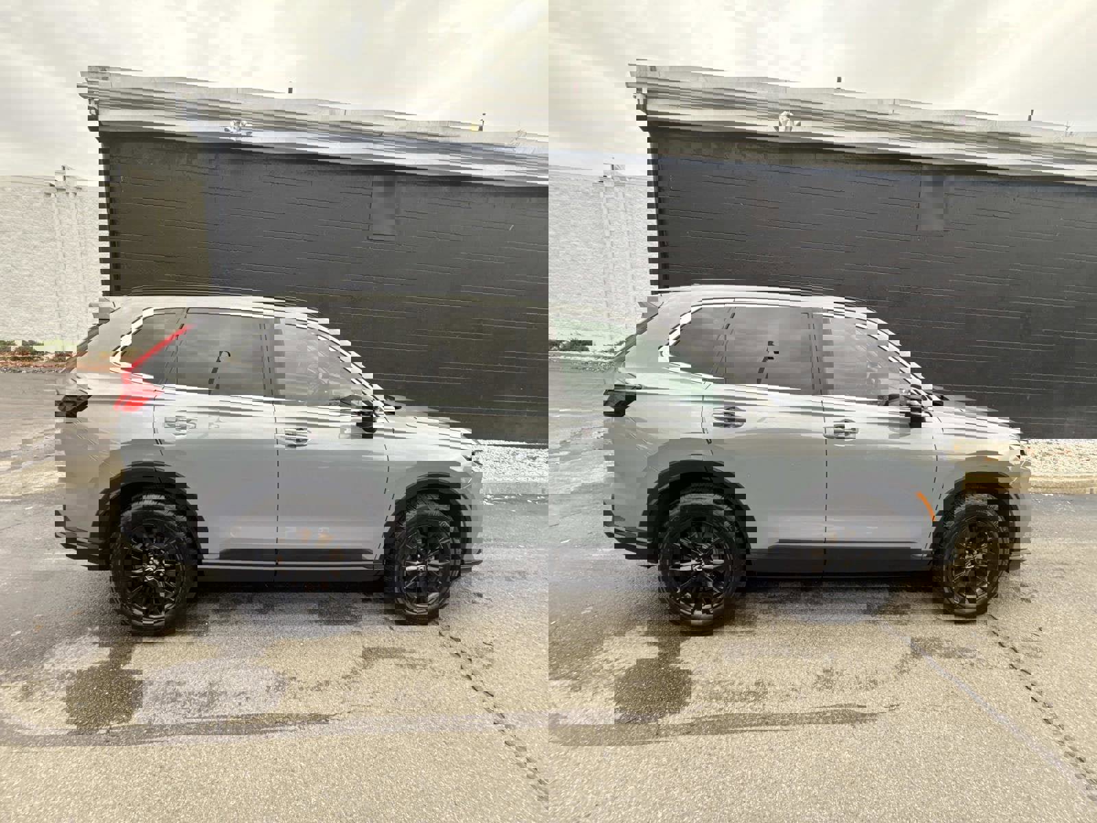 Used 2025 Honda CR-V Sport-L image 3