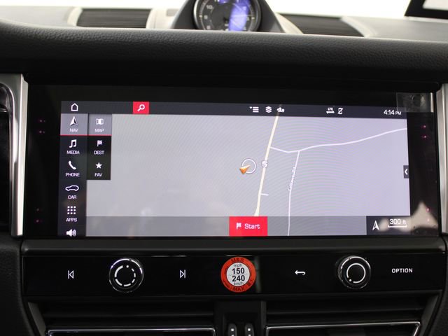 Certified 2023 Porsche Macan image 16