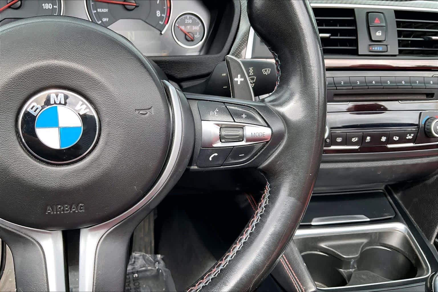 Used 2016 BMW M4 Convertible RWD image 23