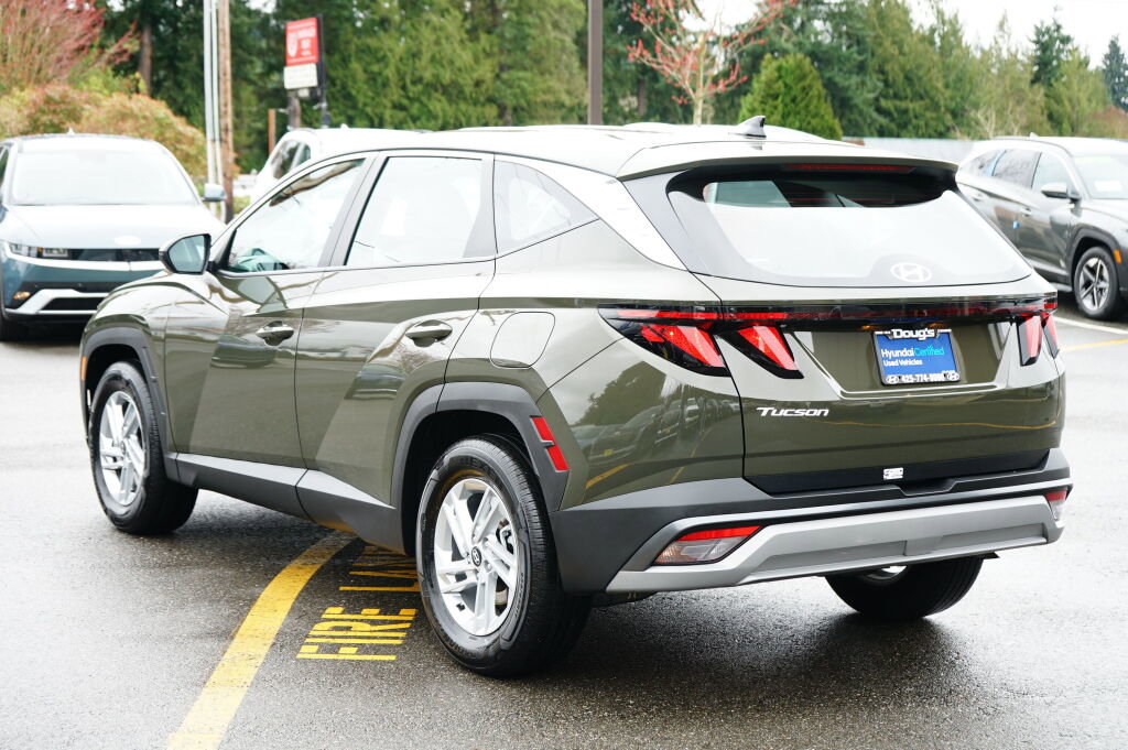 Certified 2025 Hyundai Tucson SE FWD image 10