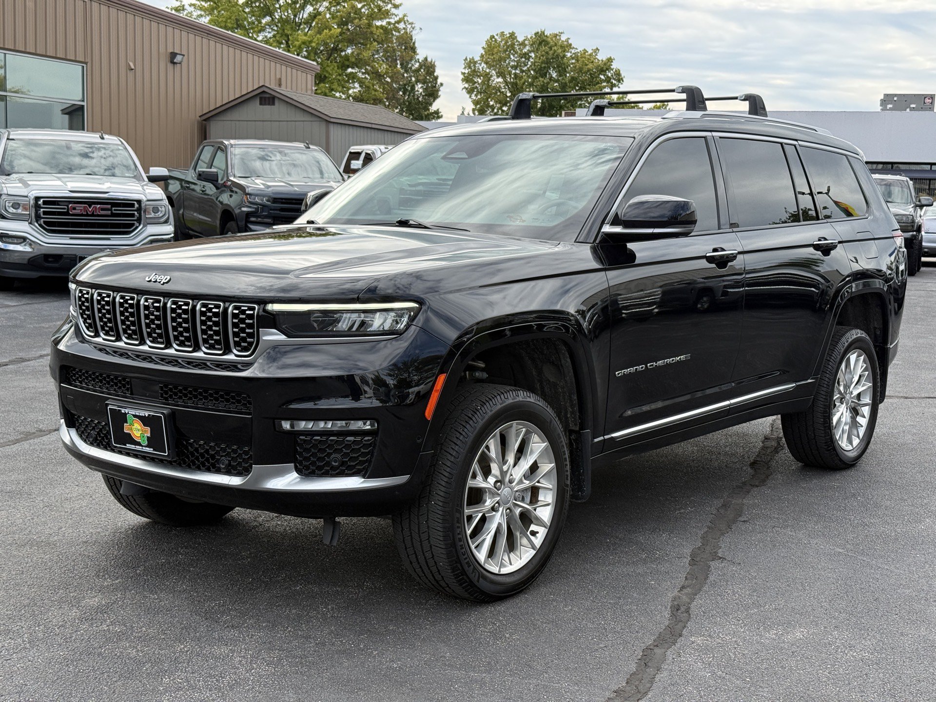Used 2021 Jeep Grand Cherokee L Summit w/ Luxury Tech Group V AWD/4WD image 4