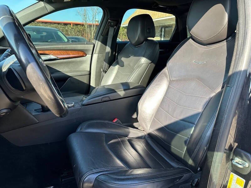 Used 2019 Cadillac CT6 Luxury w/ Driver Awareness Package image 19