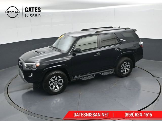 Used 2022 Toyota 4Runner TRD Off-Road AWD/4WD image 46