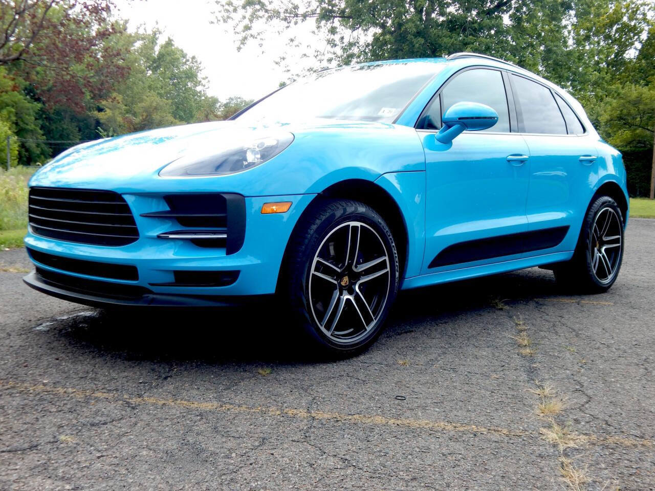 Used 2021 Porsche Macan AWD/4WD image 1