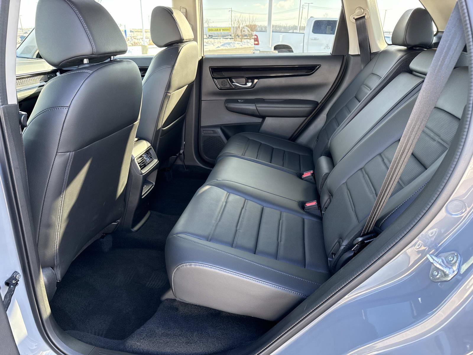 Used 2025 Honda CR-V EX-L image 22