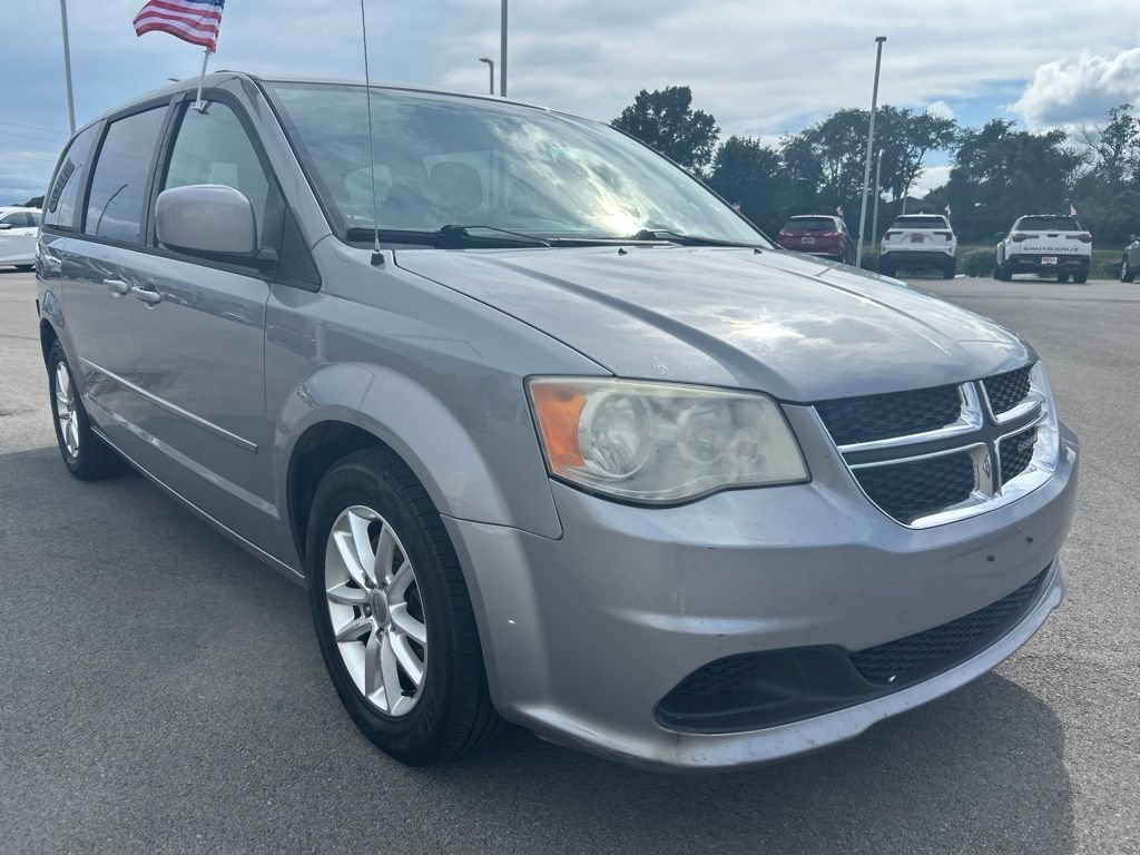 Used 2014 Dodge Grand Caravan SXT FWD image 1