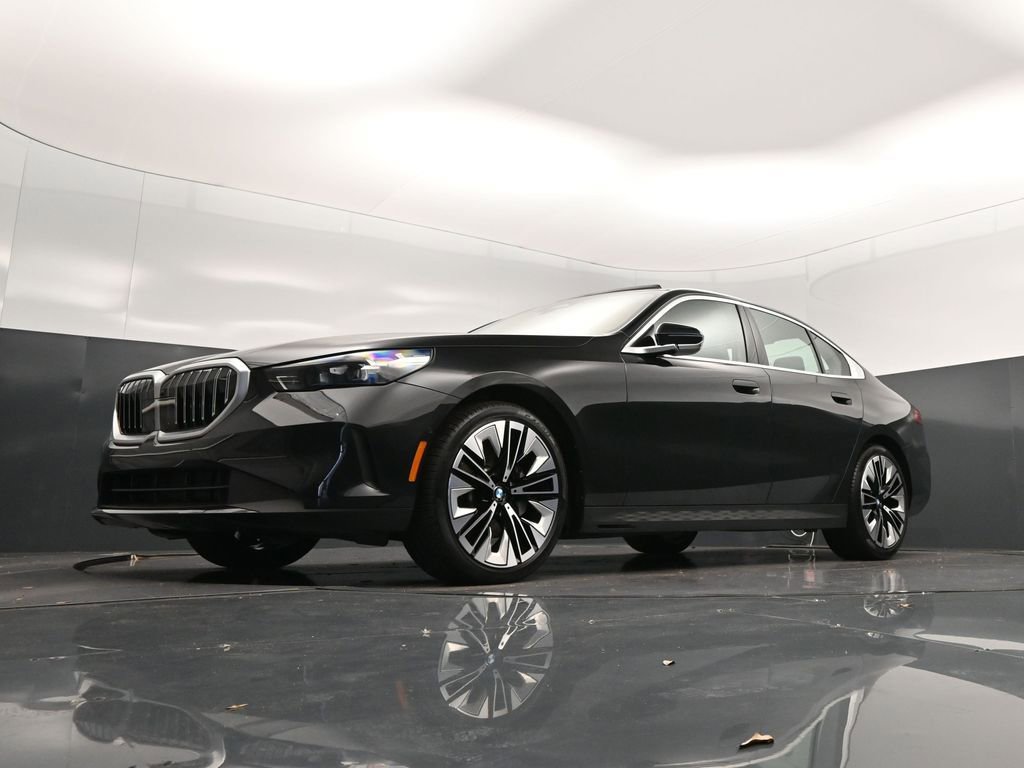 Certified 2025 BMW 530i xDrive image 38