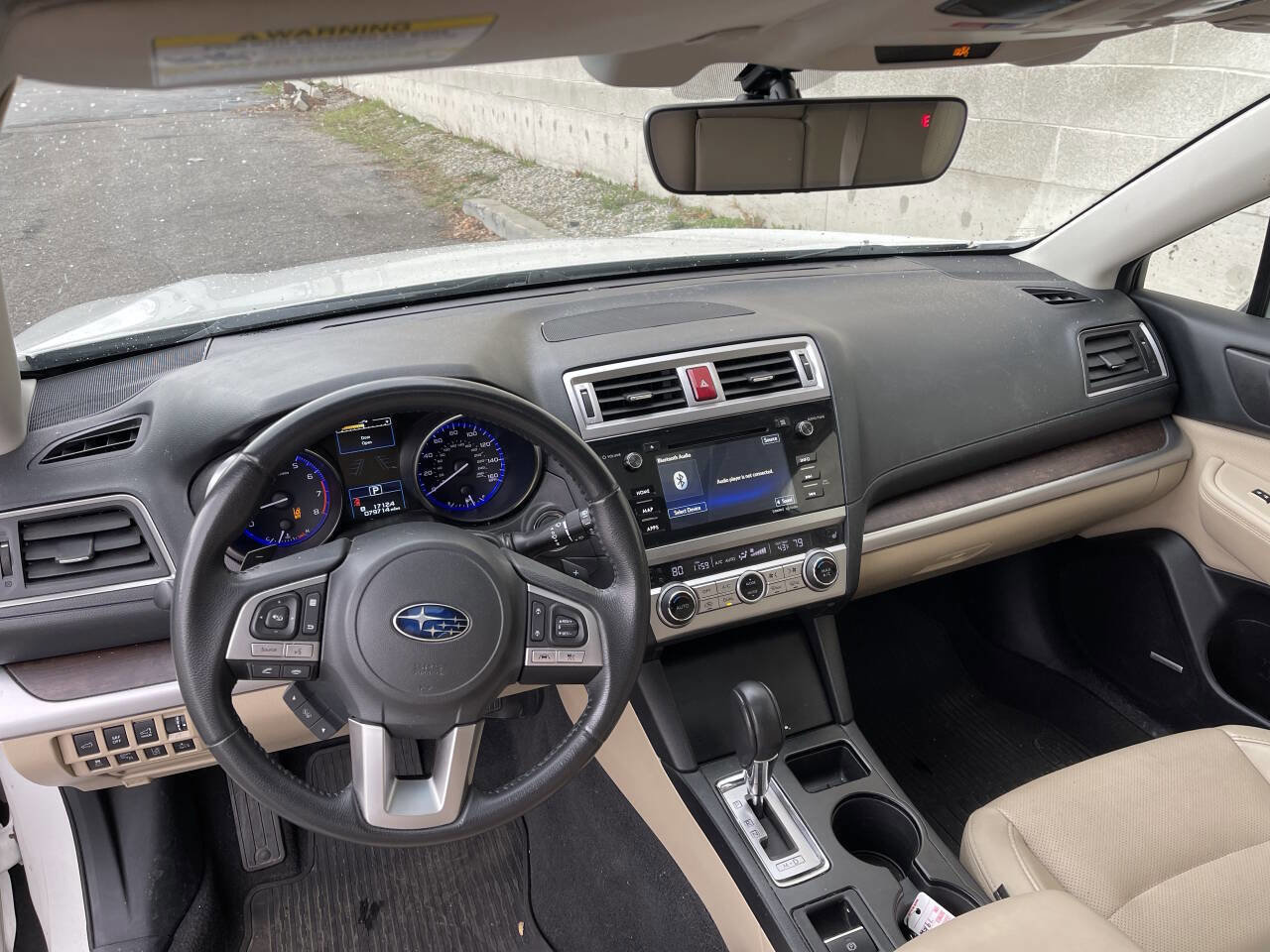 Used 2017 Subaru Outback 3.6R Limited image 12