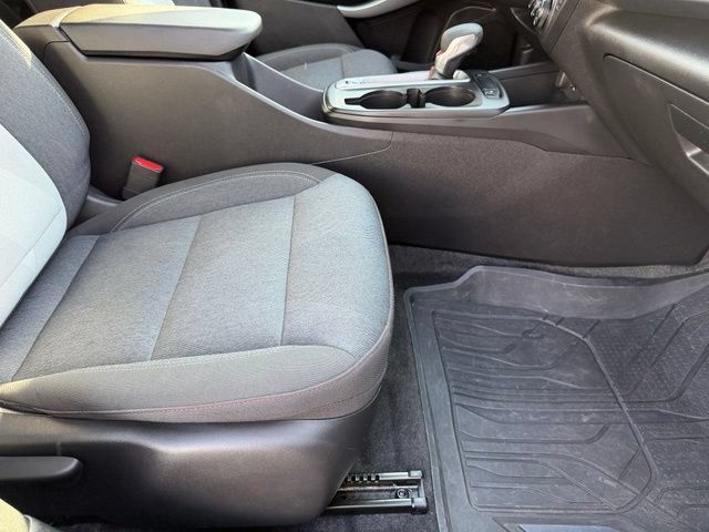 Used 2025 Chevrolet Trax RS w/ Sunroof Package FWD image 15