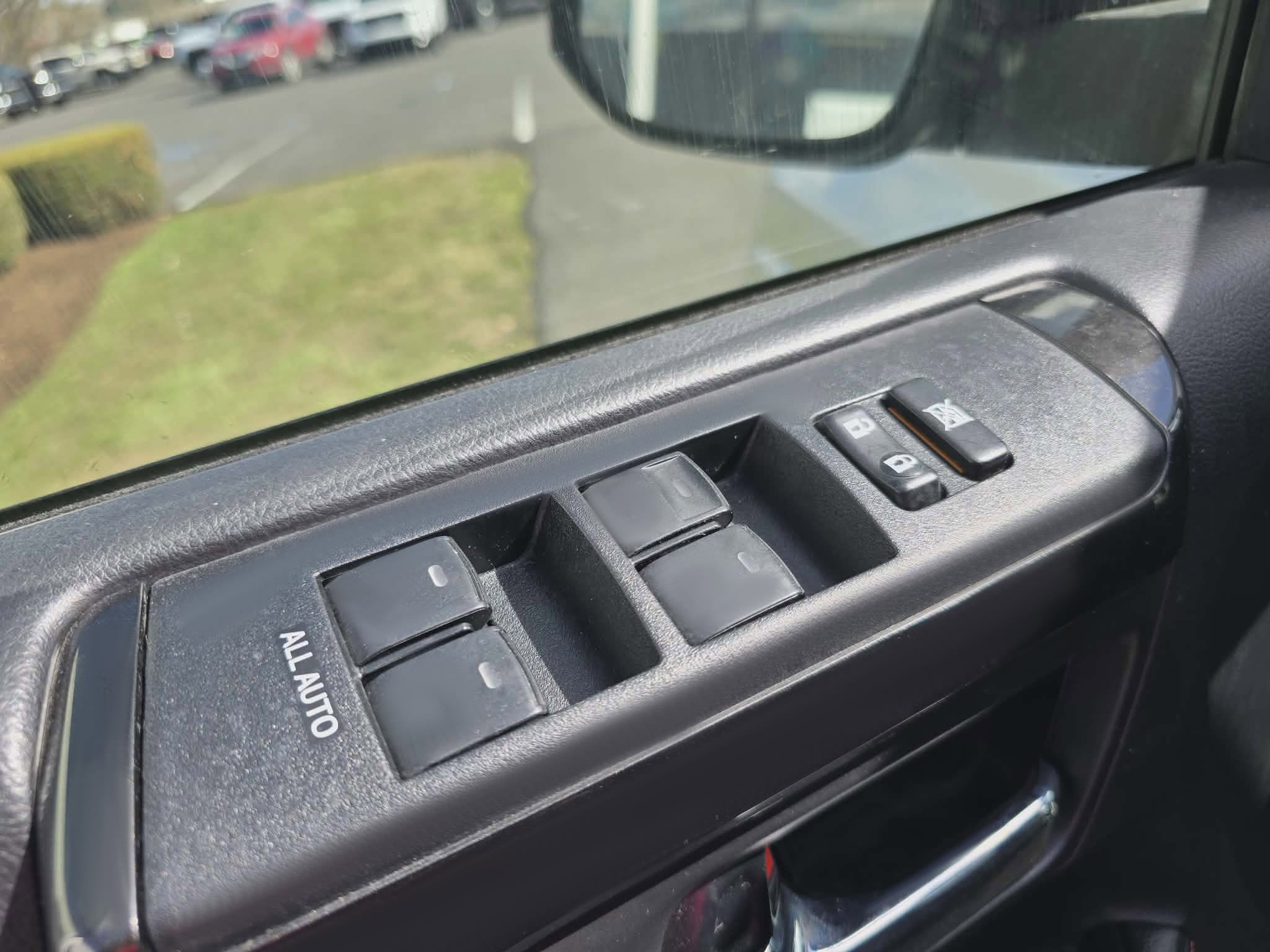 Used 2016 Toyota 4Runner Trail AWD/4WD image 14