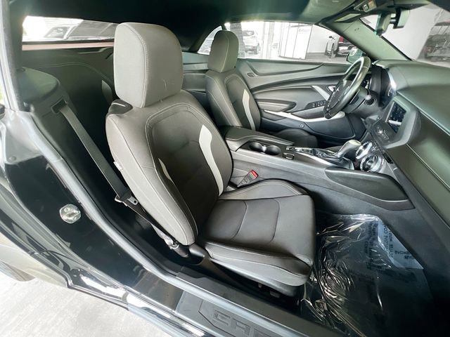 Used 2021 Chevrolet Camaro LT image 30