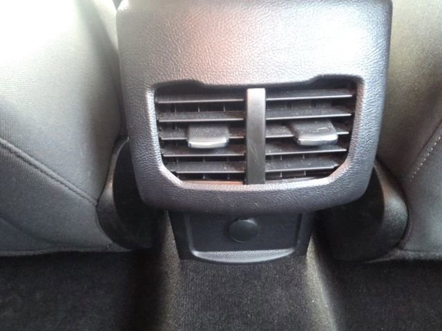 Used 2020 Ford Fusion SE image 18