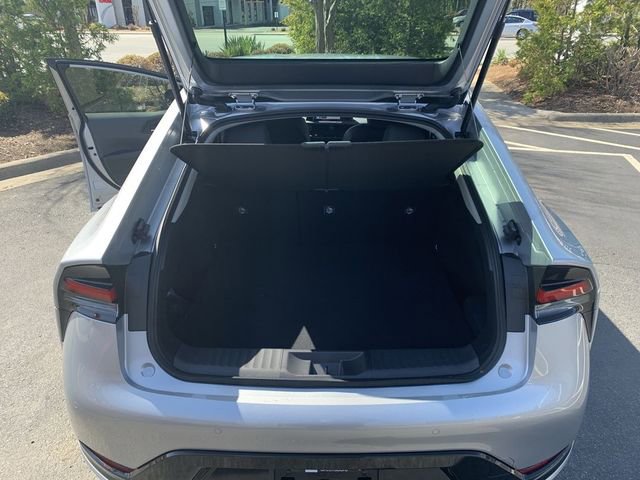 Used 2024 Toyota Prius XLE image 33