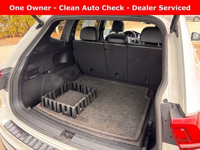 Used 2022 Volkswagen Tiguan SE R-Line AWD/4WD image 16