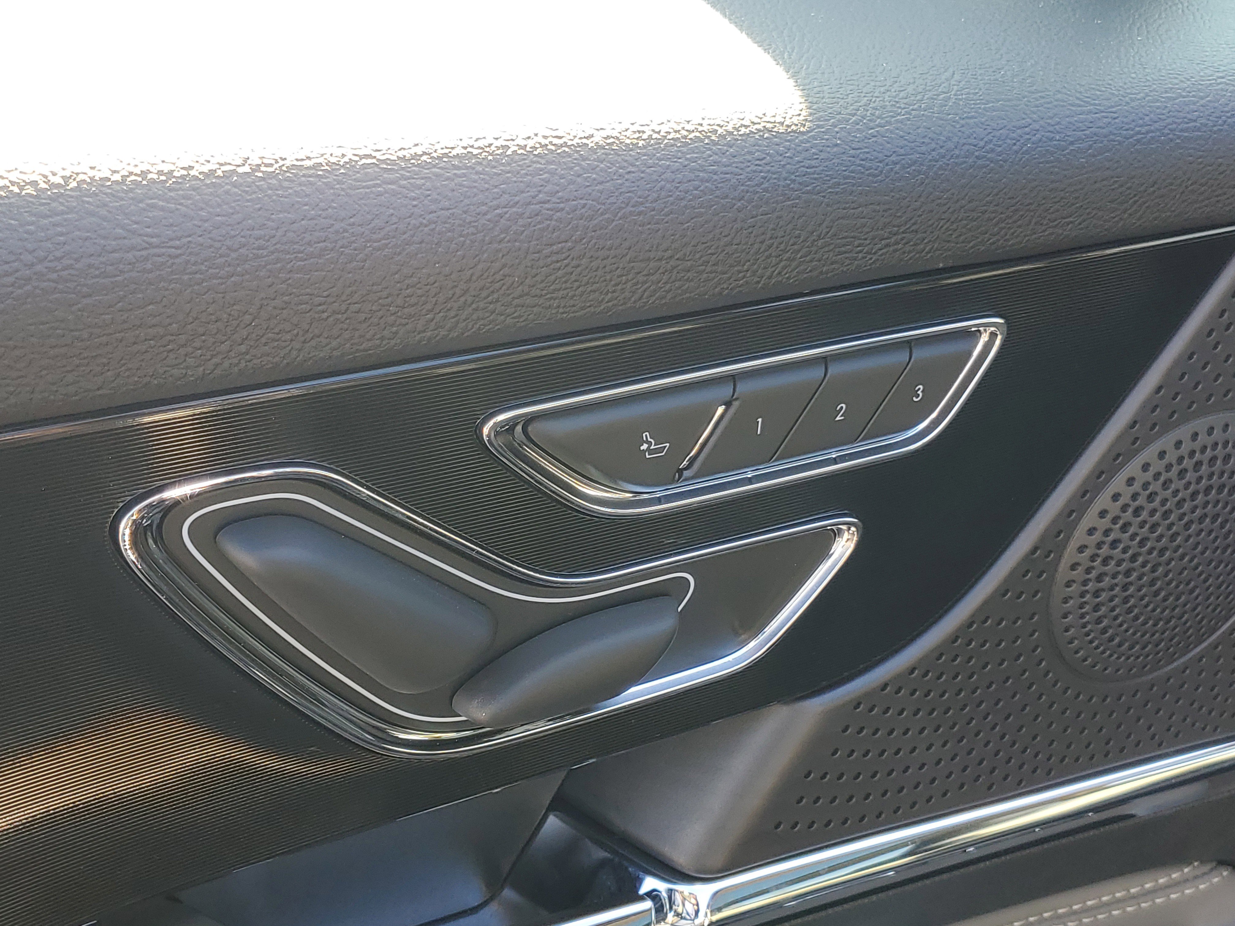 New 2025 Lincoln Corsair Reserve image 9