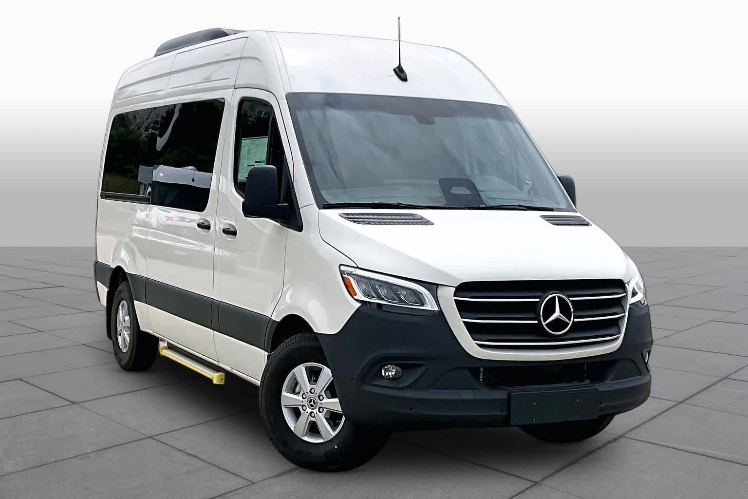 New 2025 Mercedes-Benz Sprinter 2500 image 2