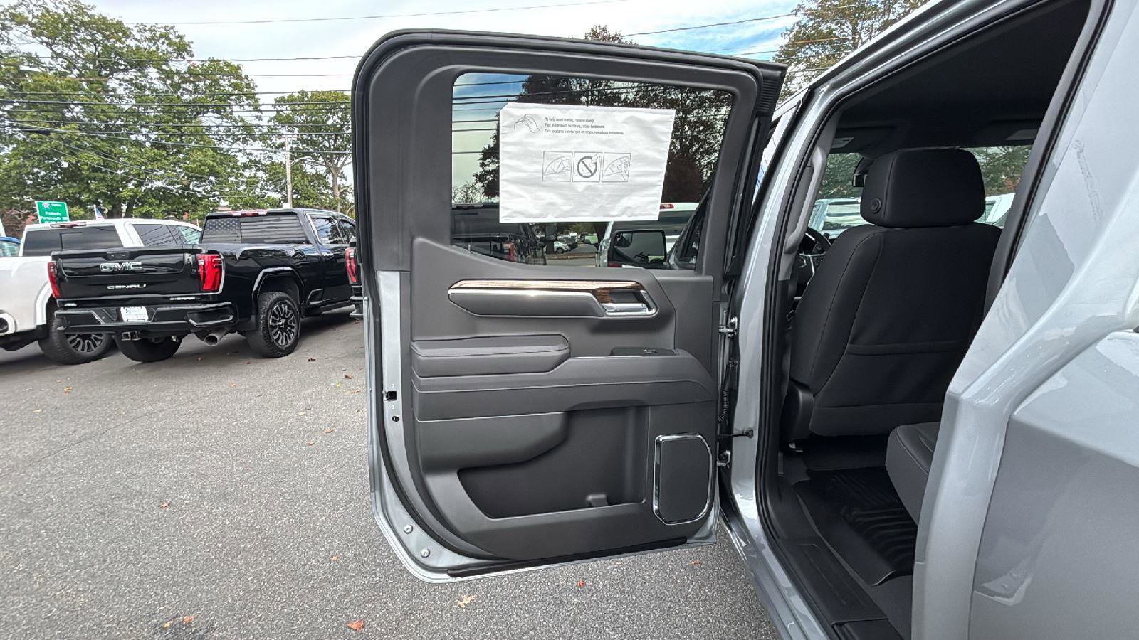 New 2026 GMC Sierra 1500 Elevation image 30