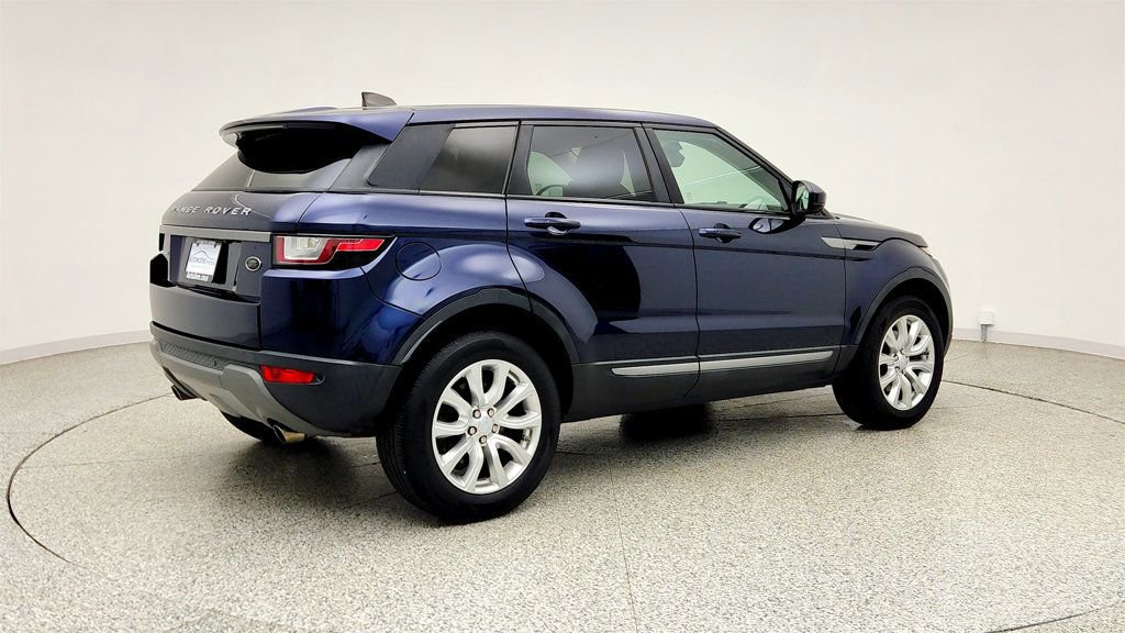 Used 2017 Land Rover Range Rover Evoque SE AWD/4WD image 5