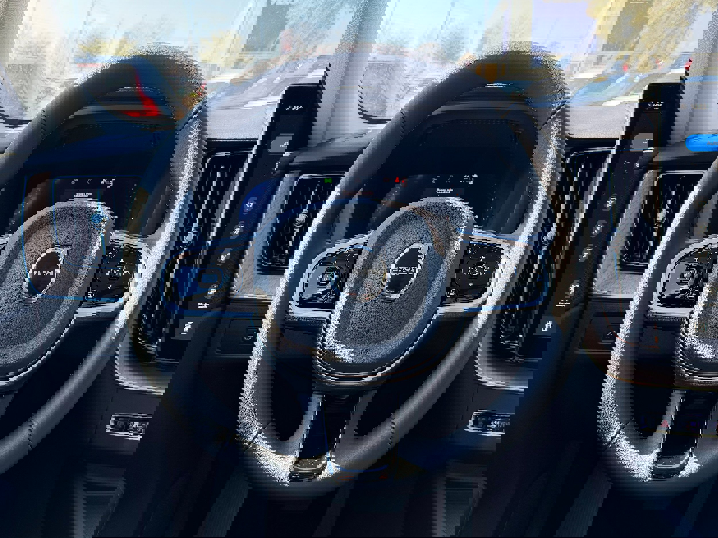 New 2026 Volvo XC60 B5 Core image 14