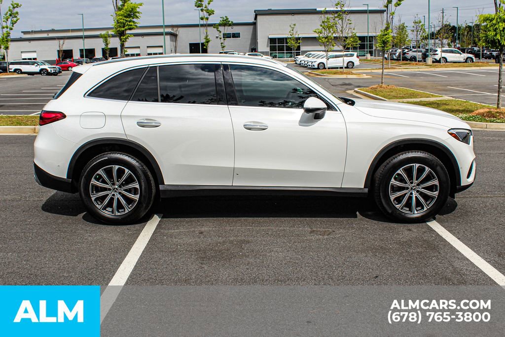Used 2024 Mercedes-Benz GLC 300 4MATIC image 9