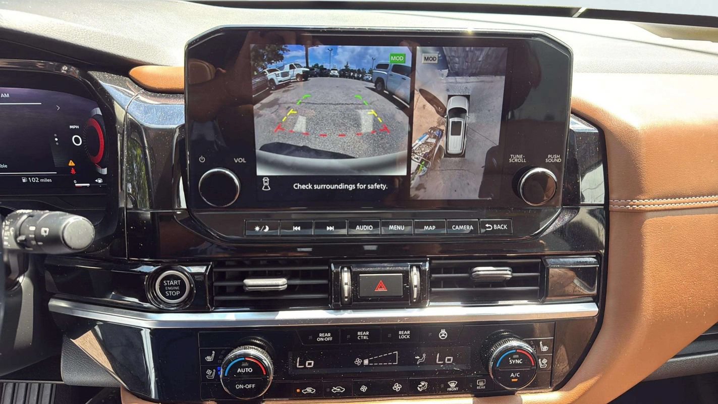 Used 2024 Nissan Pathfinder Platinum w/ Cargo Package AWD/4WD image 14