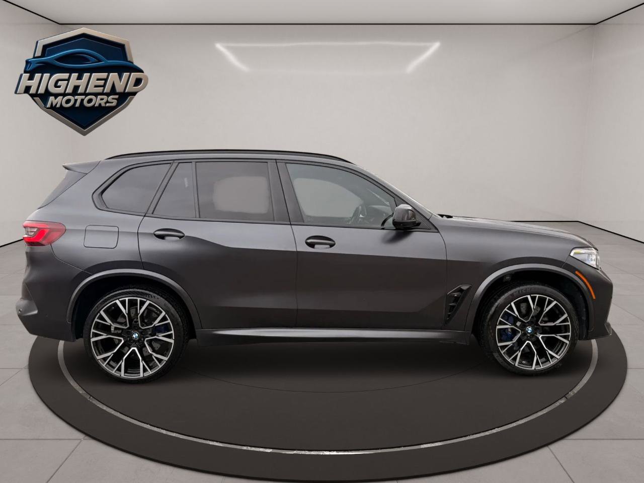 Used 2022 BMW X5 M Competition image 8