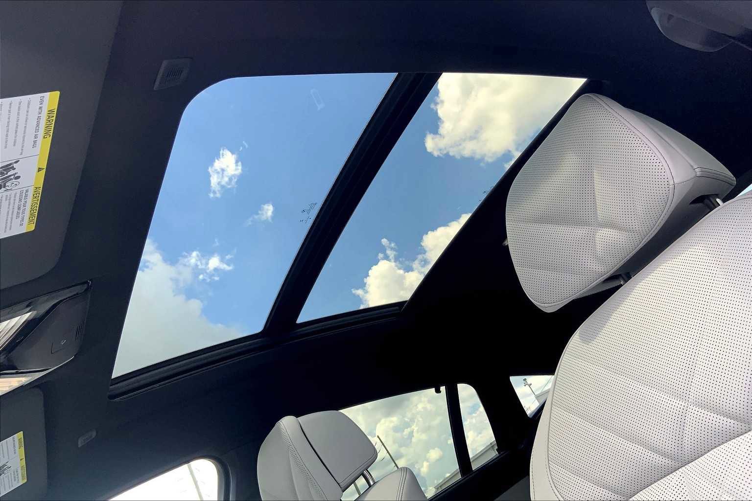 Certified 2026 BMW X6 xDrive40i w/ Climate Comfort Package image 14