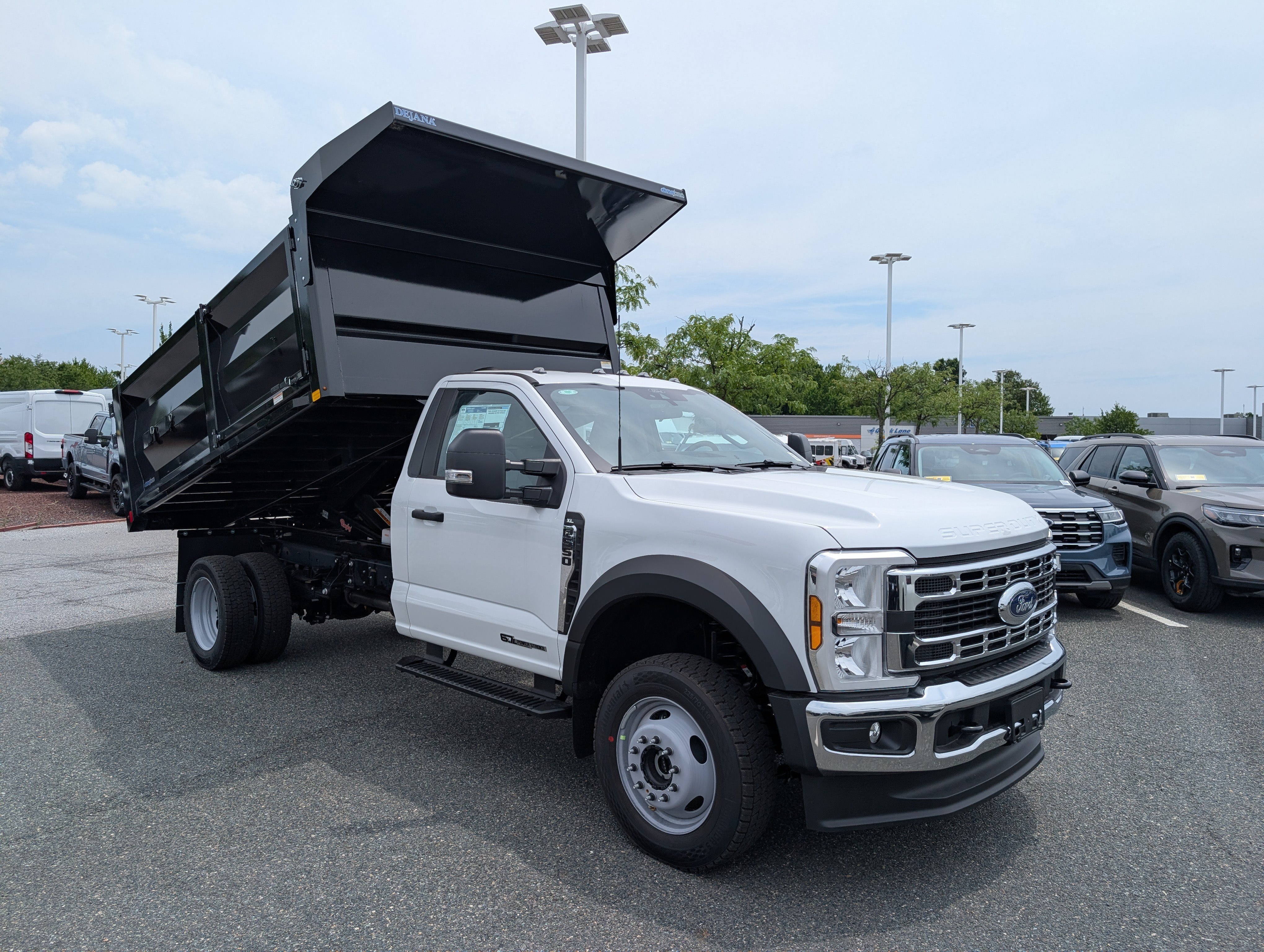 New 2026 Ford F550 4x4 Regular Cab Super Duty image 4