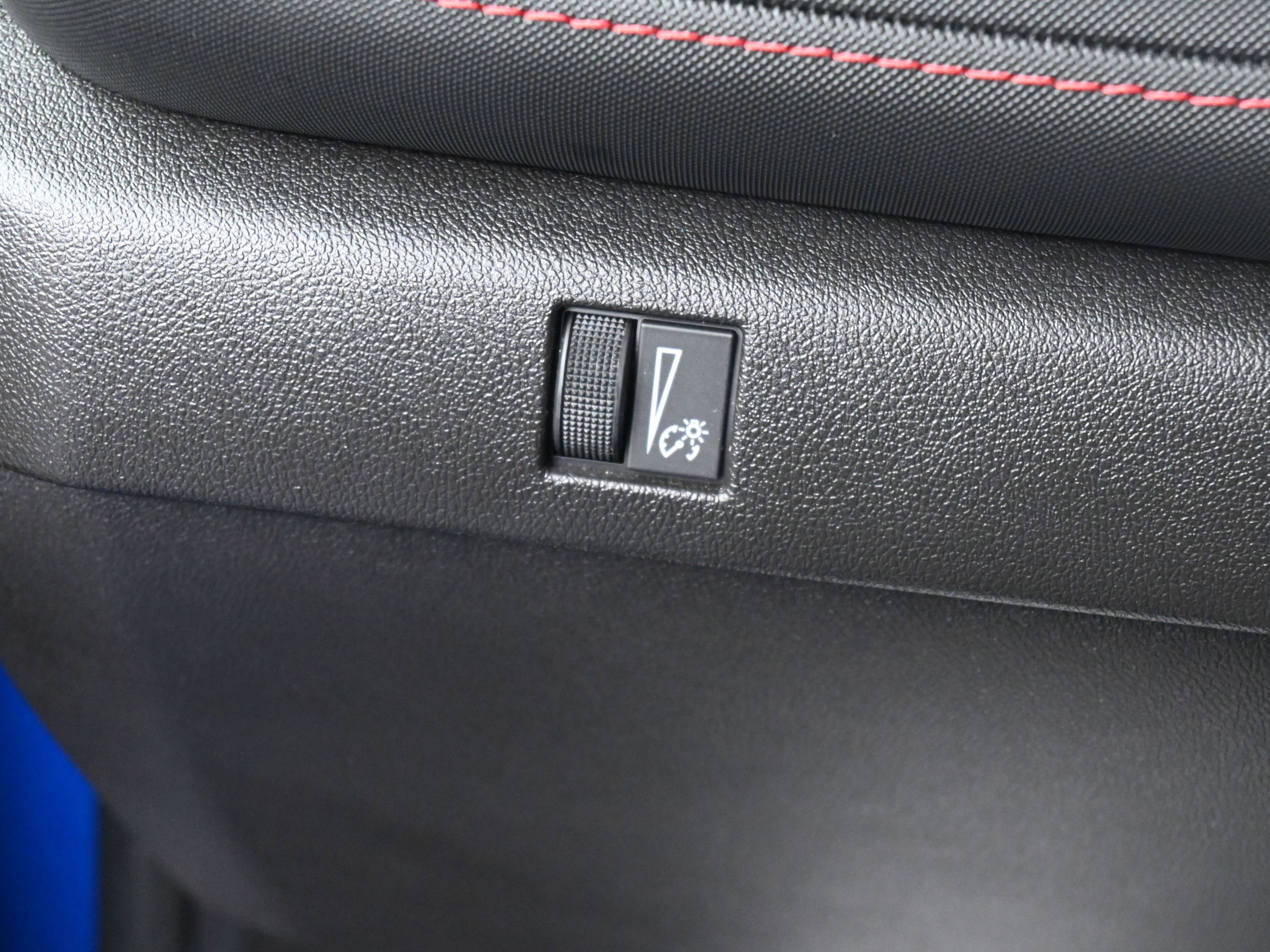 Used 2024 Chevrolet Colorado Z71 w/ Z71 Convenience Package 2 image 33