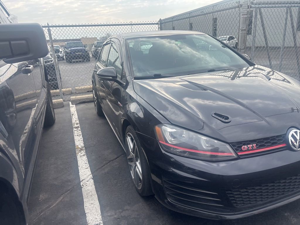 Used 2017 Volkswagen GTI Sport image 3