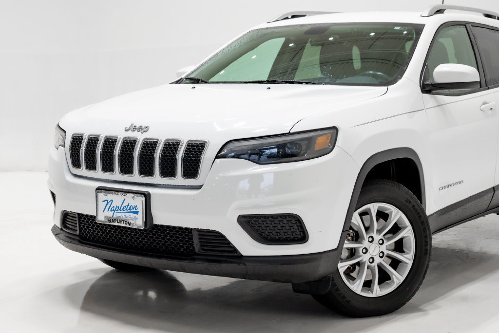 Used 2020 Jeep Cherokee Latitude w/ Cold Weather Group AWD/4WD image 4