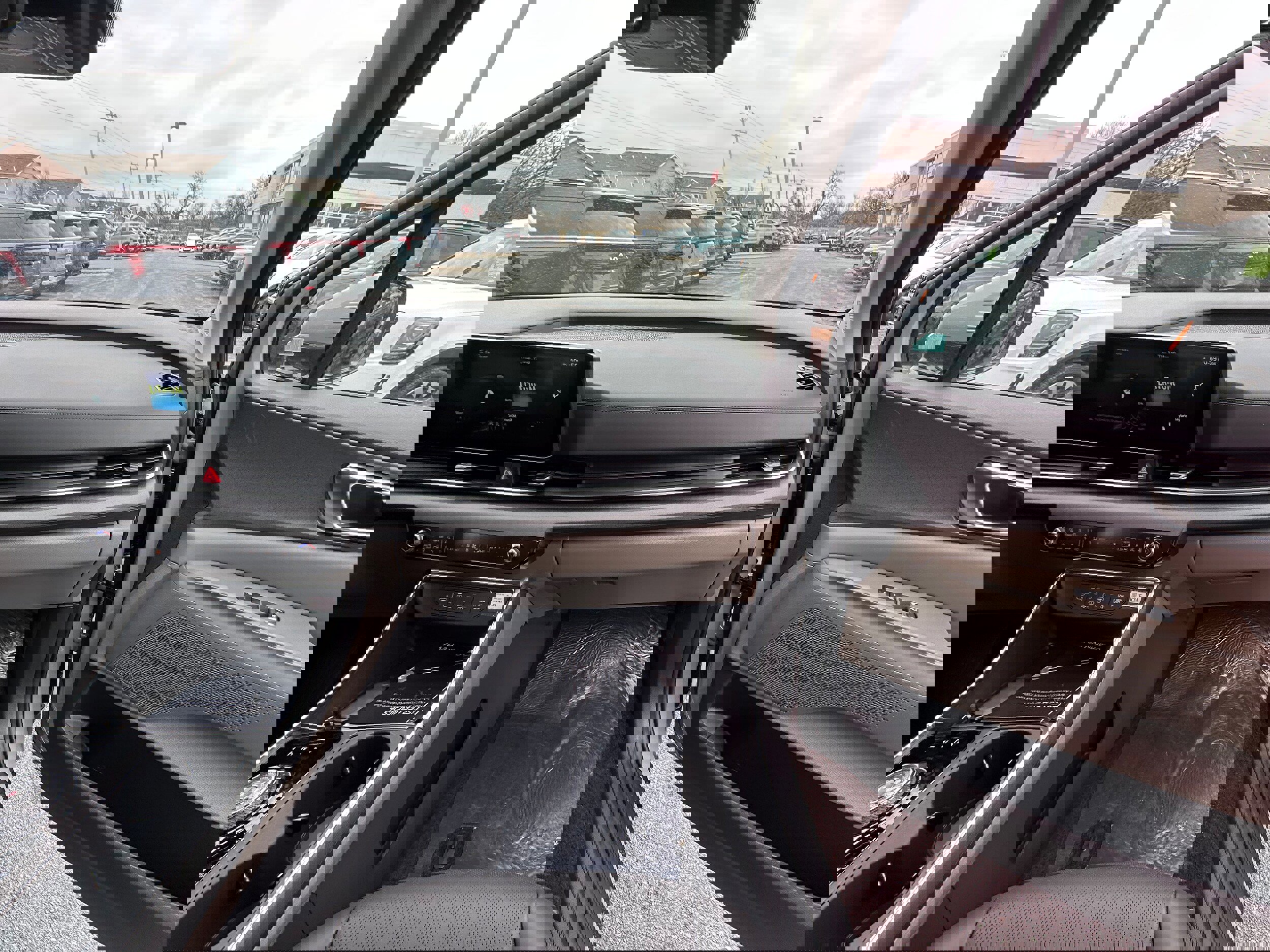 New 2026 Kia Carnival EX image 29