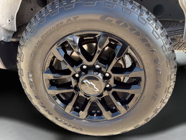Used 2025 Chevrolet Silverado 2500 Custom w/ Custom Value Package AWD/4WD image 39