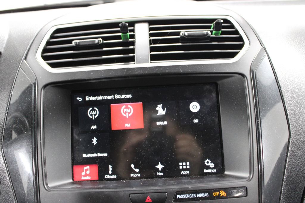 Used 2017 Ford Explorer XLT w/ Equipment Group 201A AWD/4WD image 29