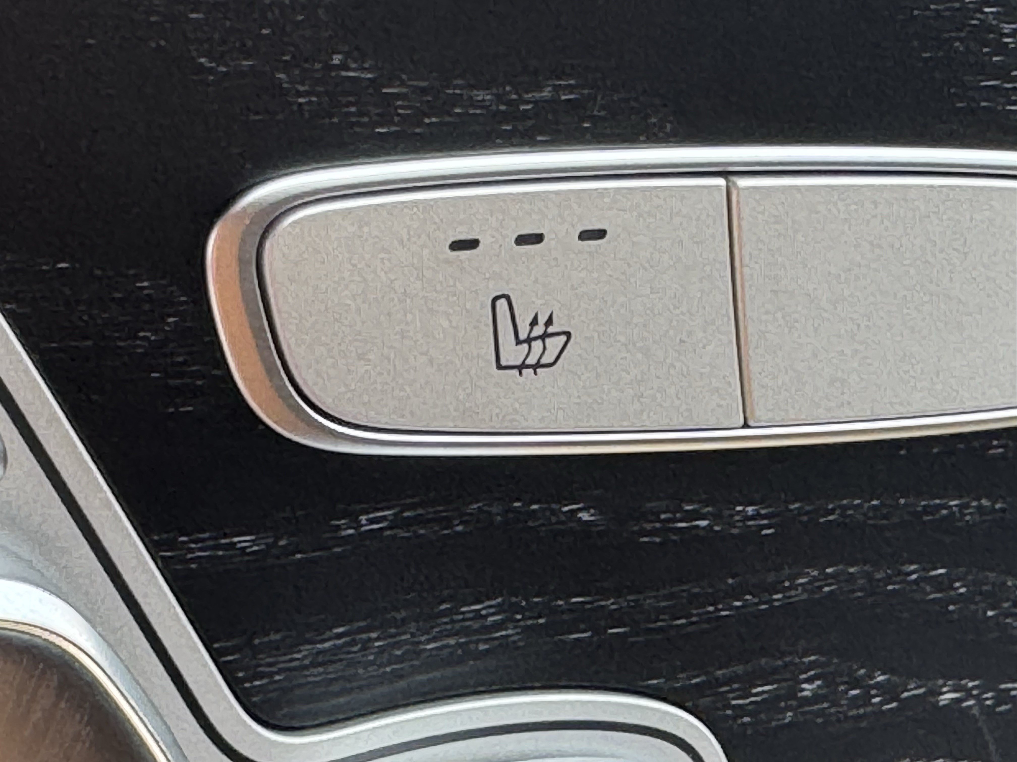 Used 2023 Mercedes-Benz E 450 4MATIC Sedan image 25