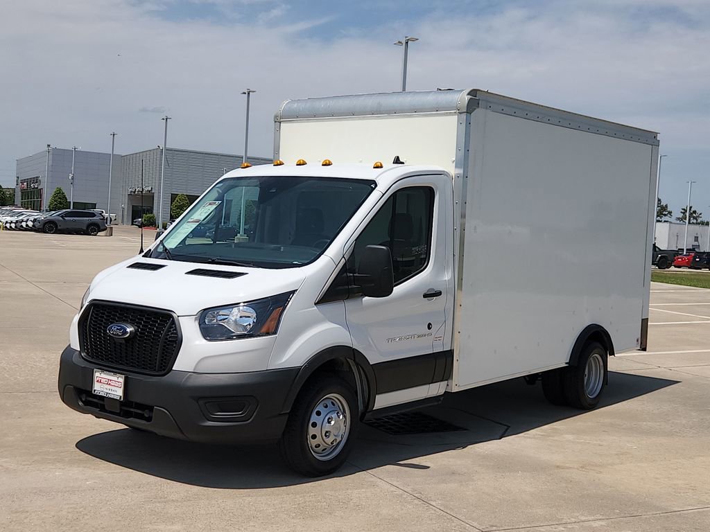 Used 2023 Ford Transit 350 DRW RWD image 3